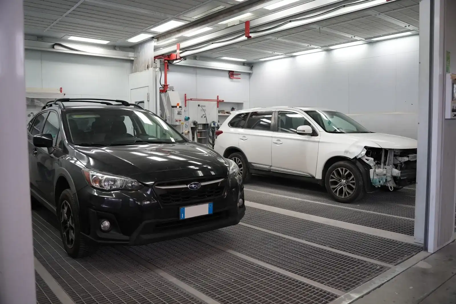 Area verniciatura auto Carrozzeria La Cordenonese